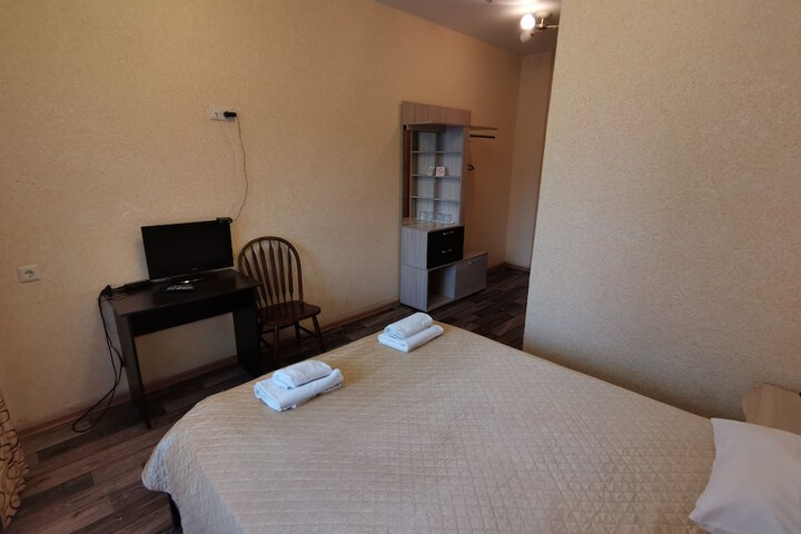 Room 4 of 34