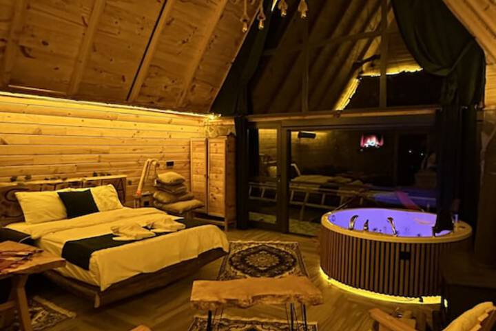 Room 12 of 38