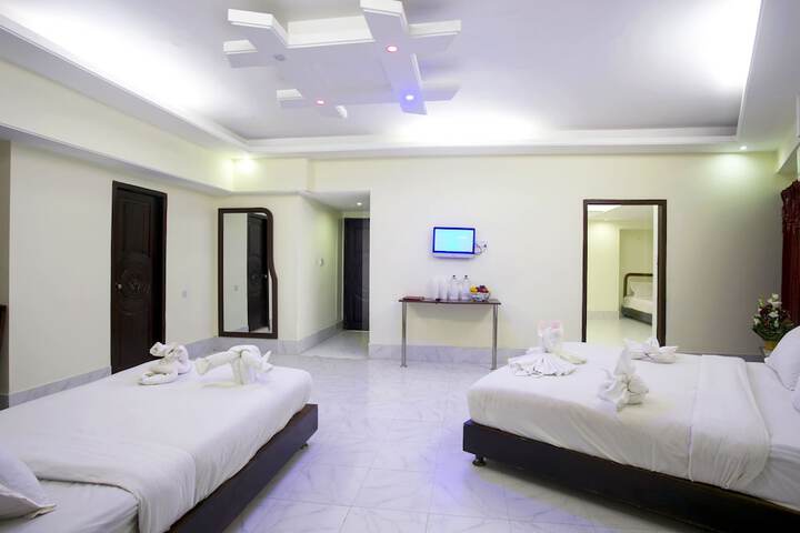 Room 9 of 26