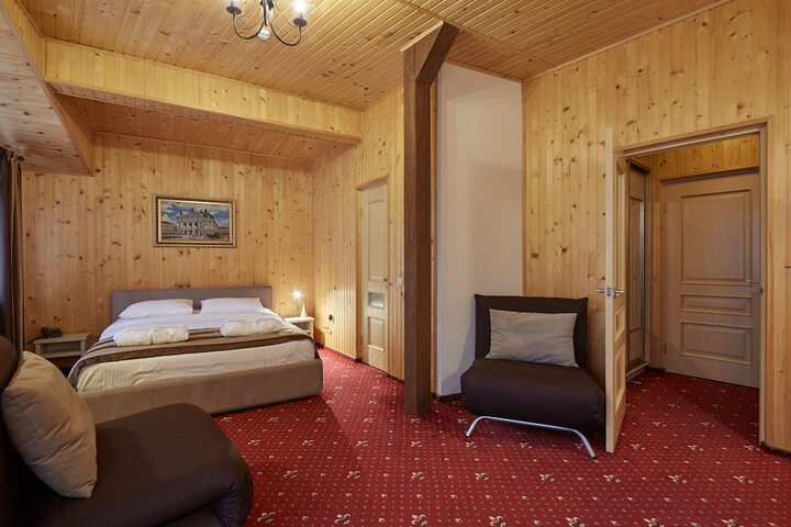 Room 34 of 61