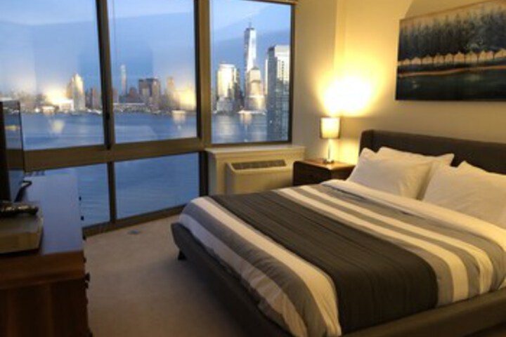 Room 212 of 246