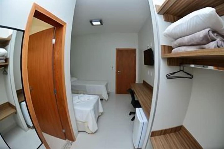 Room 14 of 63