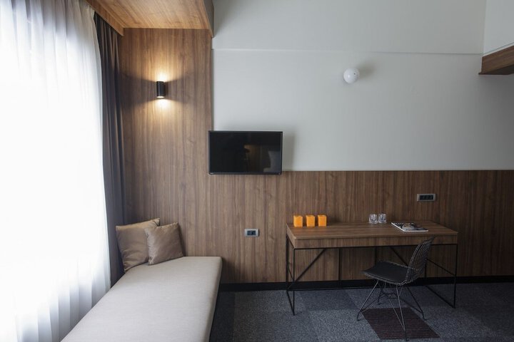 Room 13 of 62