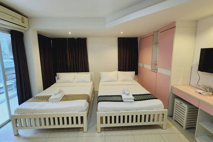 Room 34 of 38