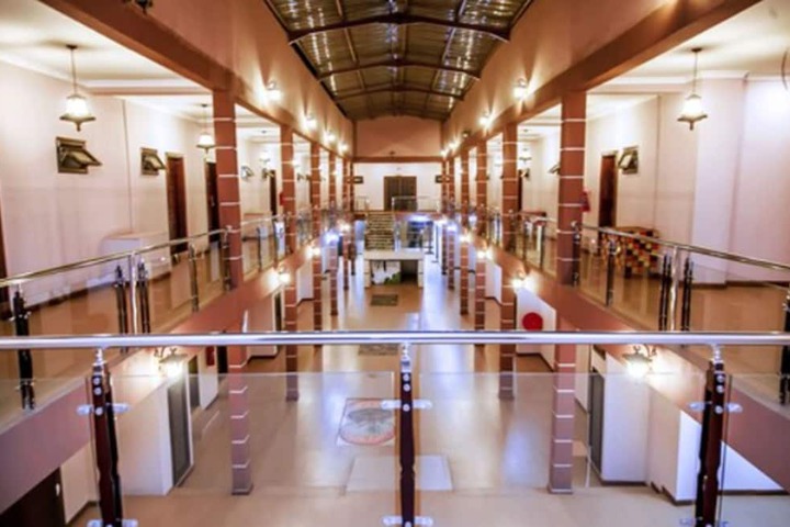 Ballroom/Hall 35 of 44