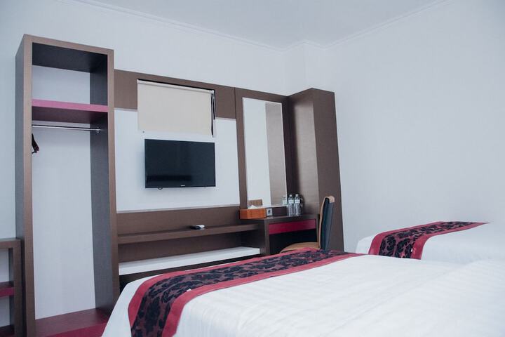 Room 7 of 43