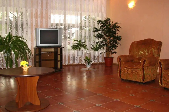 Room 3 of 19