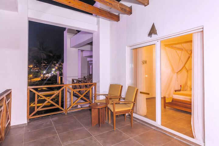 Terrace/Patio 7 of 19
