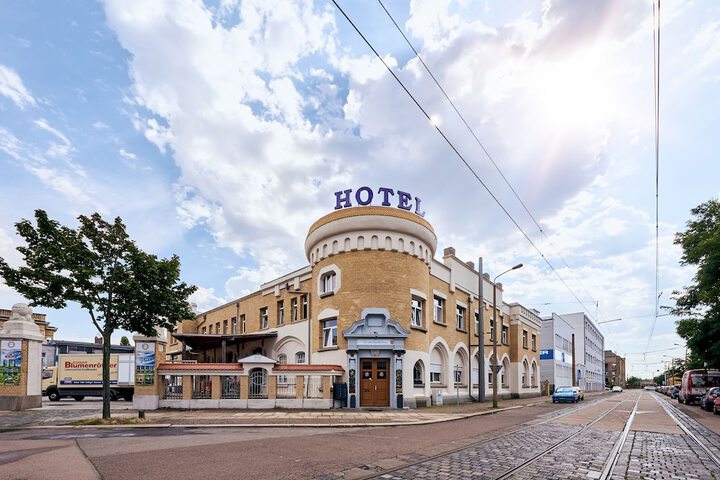 Hotel 52 of 55