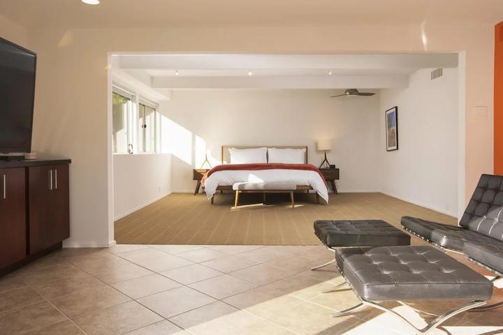 Room 3 of 22
