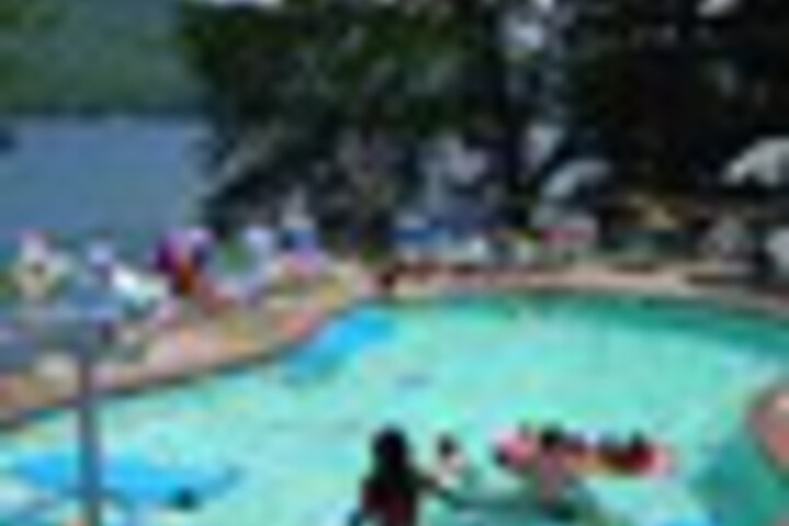 Pool 224 of 342