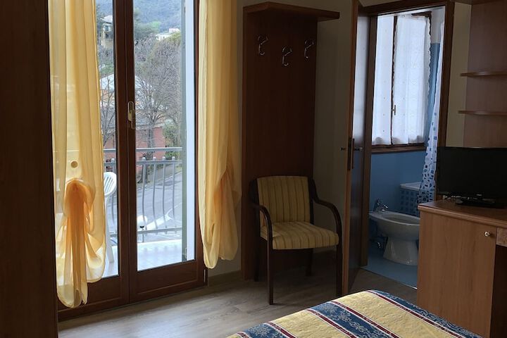 Room 13 of 62