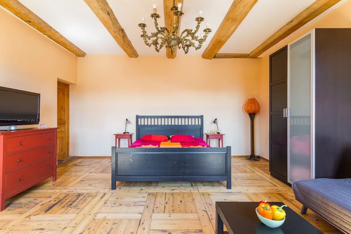 guest_rooms