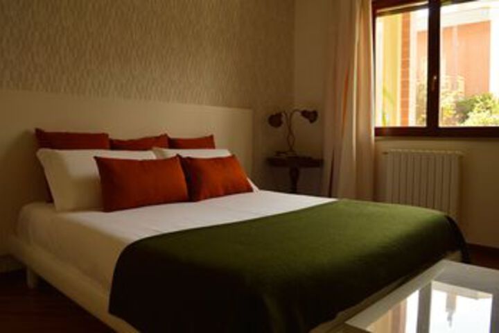 Room 14 of 32