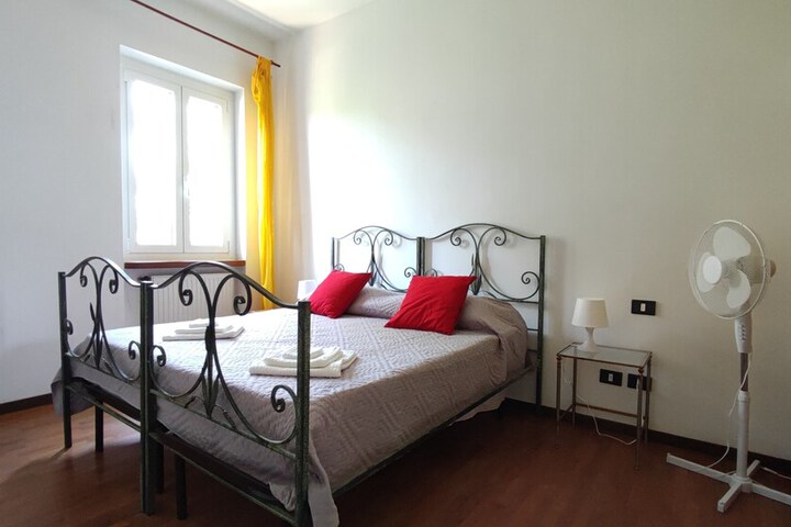 Room 8 of 24