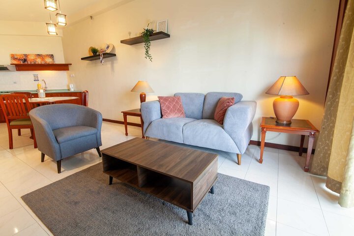 Room 303 of 650