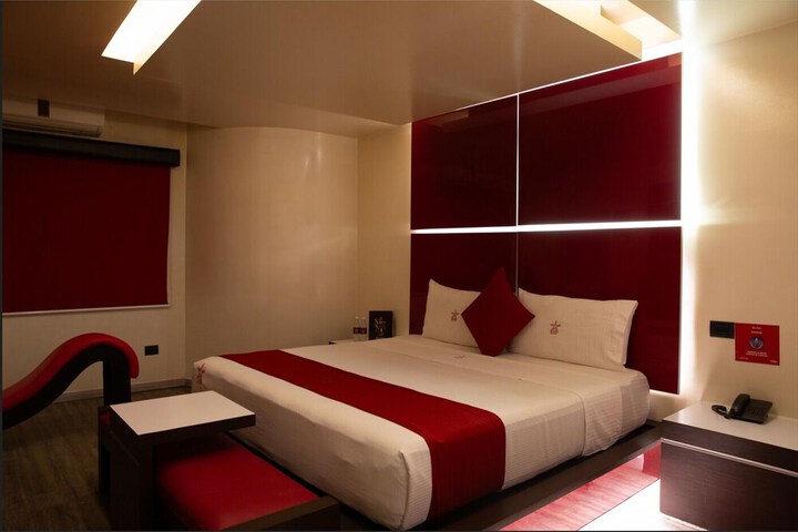 Room 18 of 42