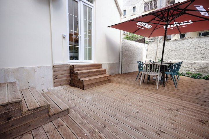 Terrace/Patio 27 of 38