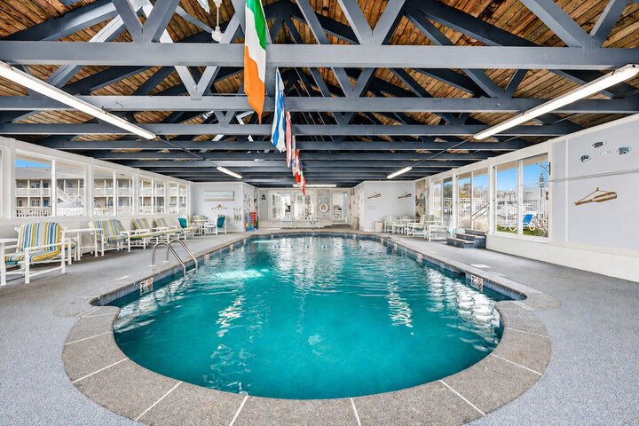 Pool 31 of 46