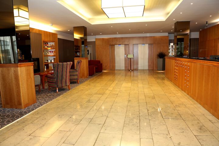 Hotel Interior 5 of 38