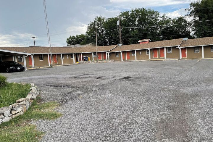 Property Grounds 34 of 36