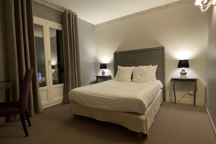 Room 15 of 73
