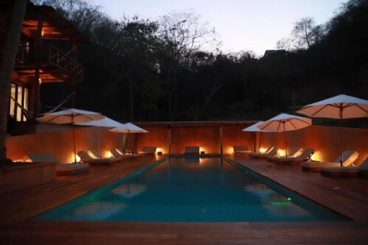 Pool 23 of 40