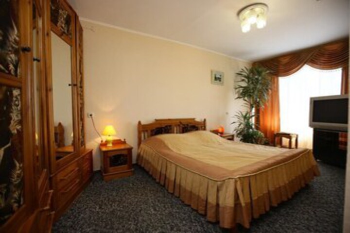 Room 21 of 27