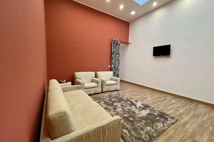 Room 15 of 18