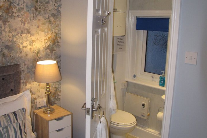 Room 16 of 53