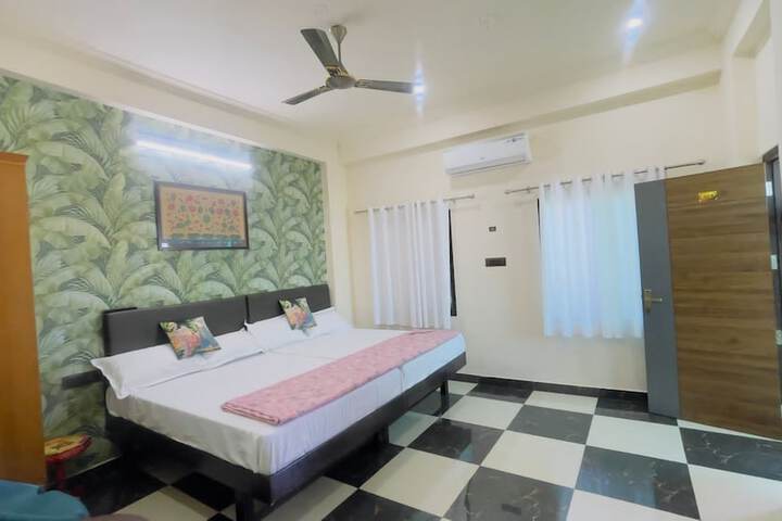 Room 19 of 22