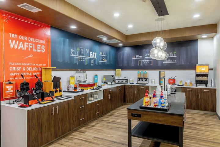 Breakfast area