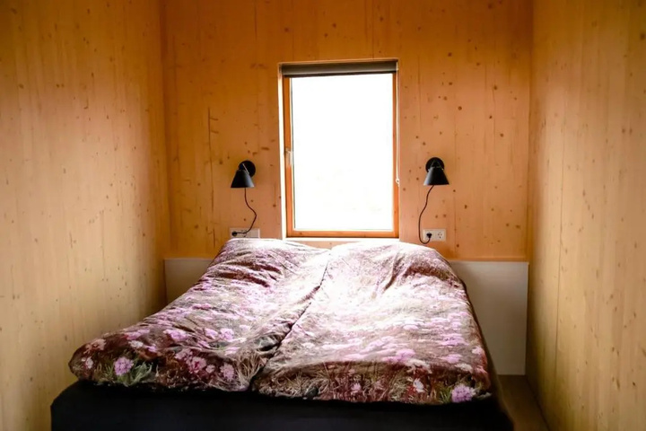Room 5 of 15