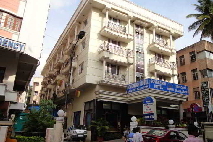 HOTEL SOVEREIGN GRAND