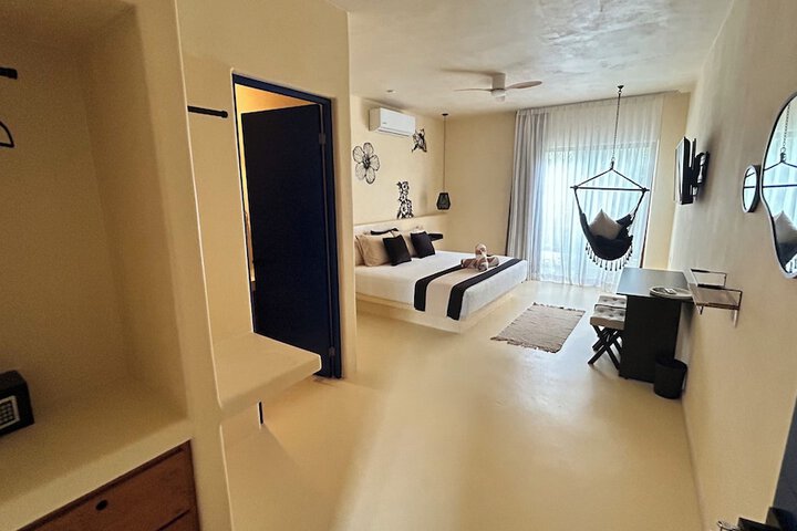 Room 150 of 321