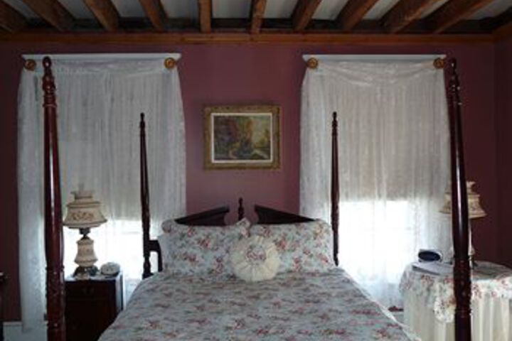 Room 27 of 41