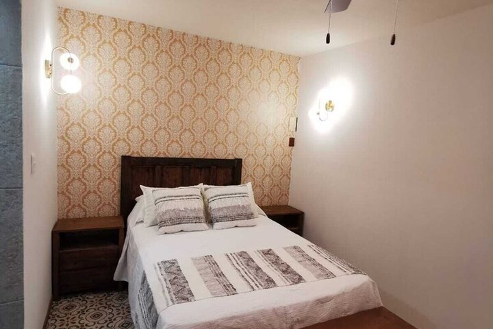 Room 8 of 14