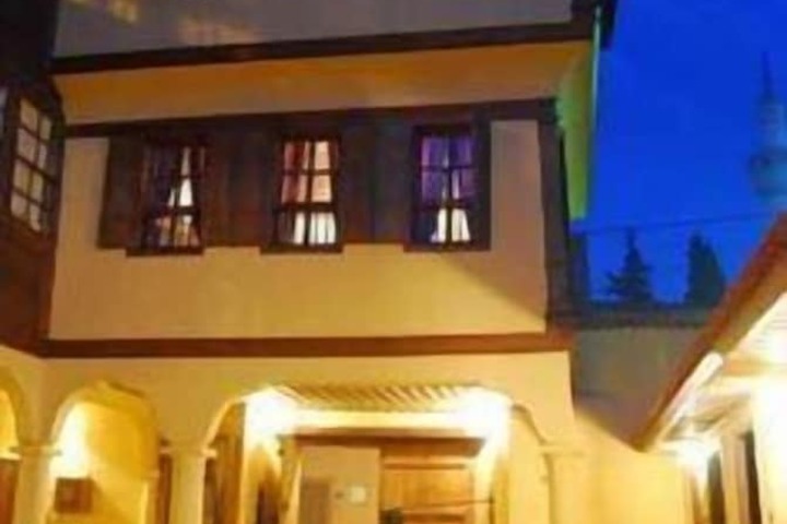 Hotel 4 of 14