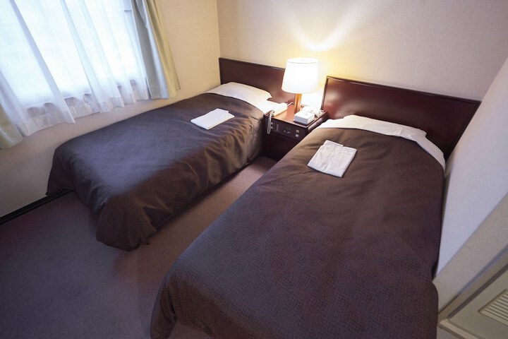 Room 13 of 44