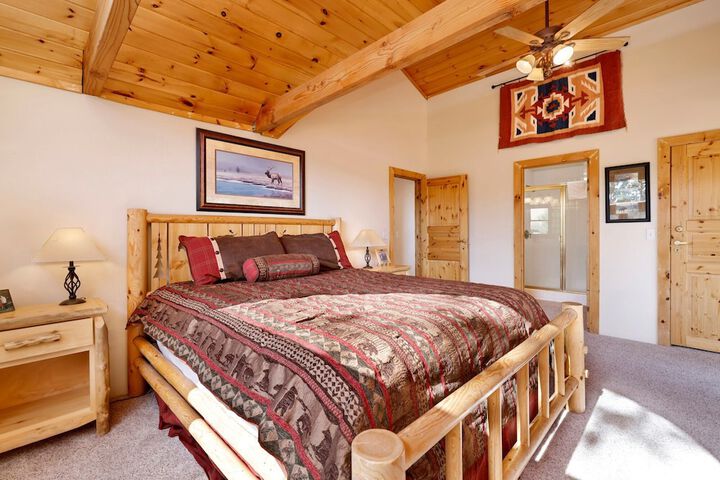 Room 2 of 27