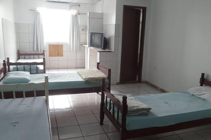 Room 6 of 9