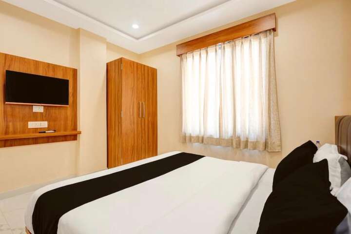 Room 3 of 26