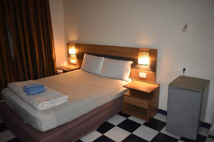 Room 7 of 23