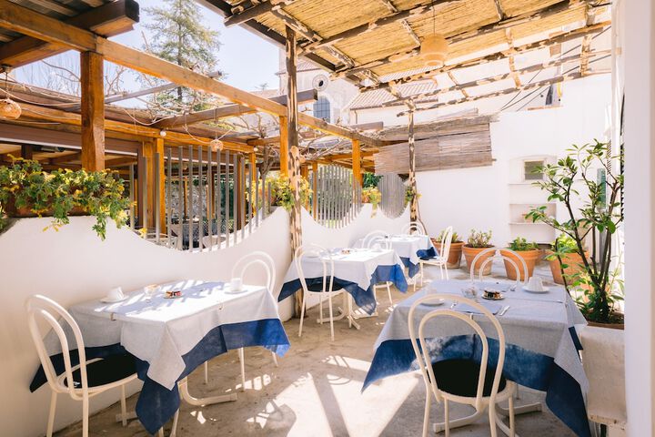 Dining Photos