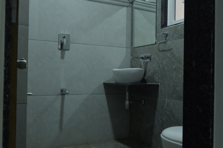 Room 20 of 32
