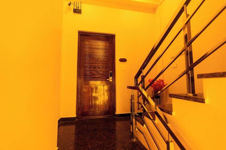 Room 30 of 63