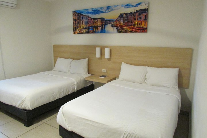 Room 5 of 44