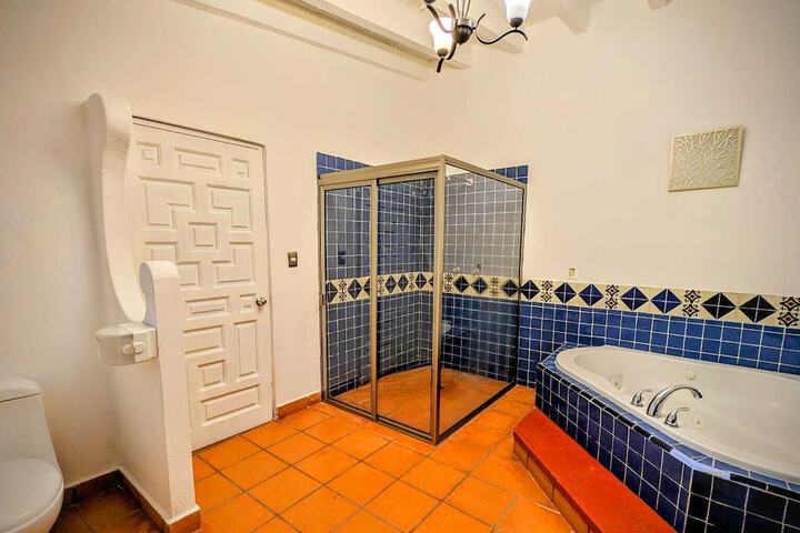 Room 40 of 65