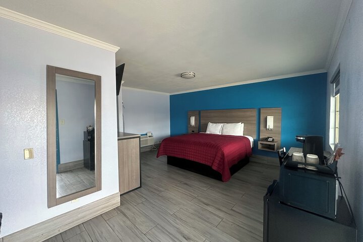 Room 19 of 26