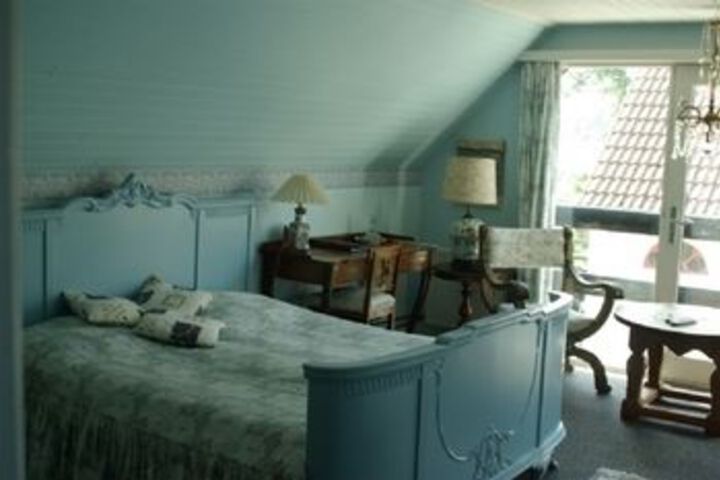 Room 22 of 33
